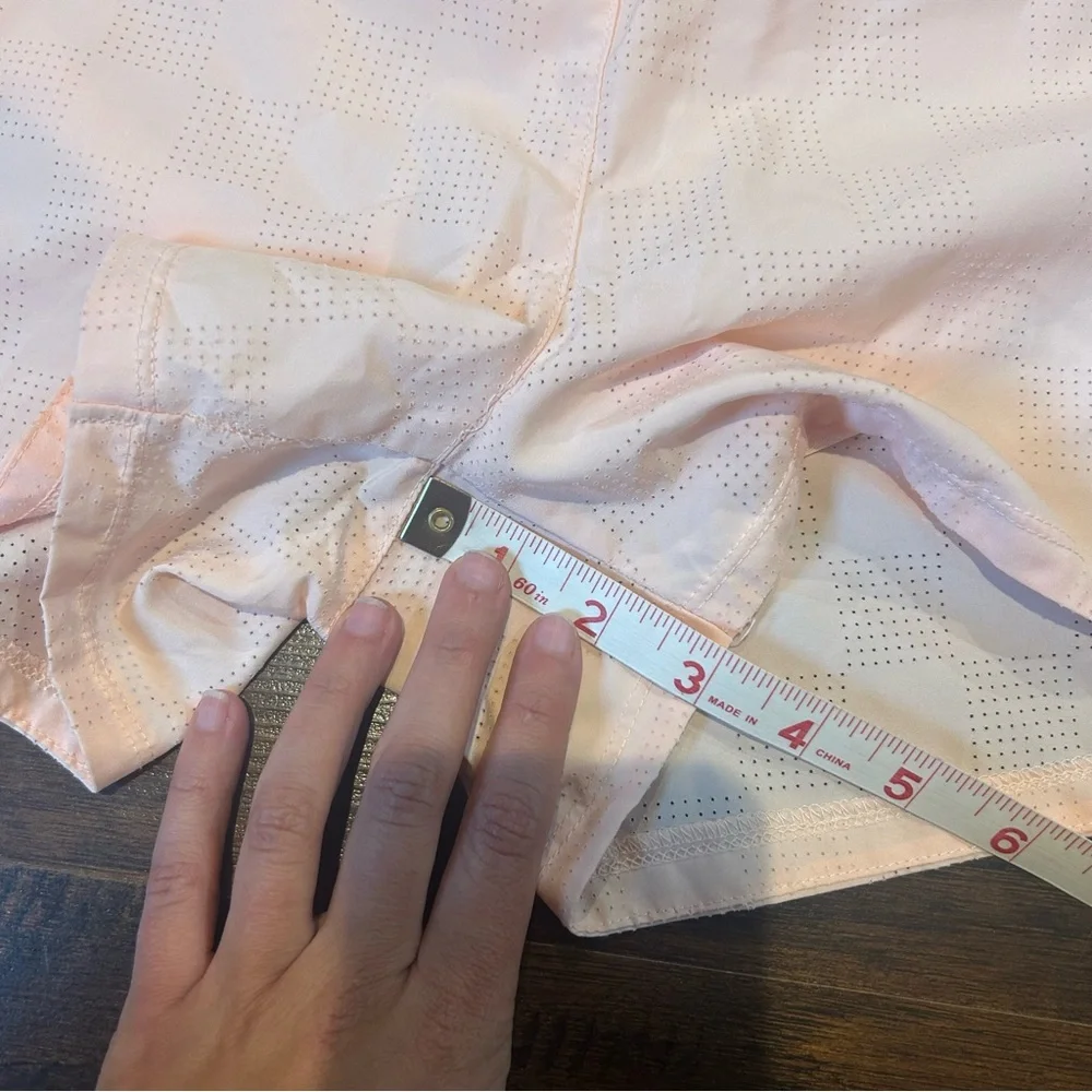 [Nike] Pale Pink Athletic Shorts